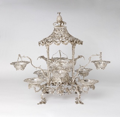  Thomas Pitts, Epergne, 1763–64, Long-term loan from The Rosalinde and Arthur Gilbert Collection on loan to the Victoria and Albert Museum, London (L.2010.9.24a–y)