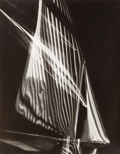 Carlotta M. Corpron, Fluid Light Design, 1940, printed c. 1940, The Marjorie and Leonard Vernon Collection, gift of the Annenberg Foundation, acquired from Carol Vernon and Robert Turbin, © 1983 Amon Carter Museum of American Art