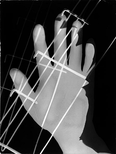 László Moholy-Nagy, Untitled, c. 1925, Gelatin silver print, Ralph M. Parsons Fund © 2013 Artists Rights Society (ARS), New York/VG Bild-Kunst, Bonn, photo © 2013 Museum Associates/LACMA