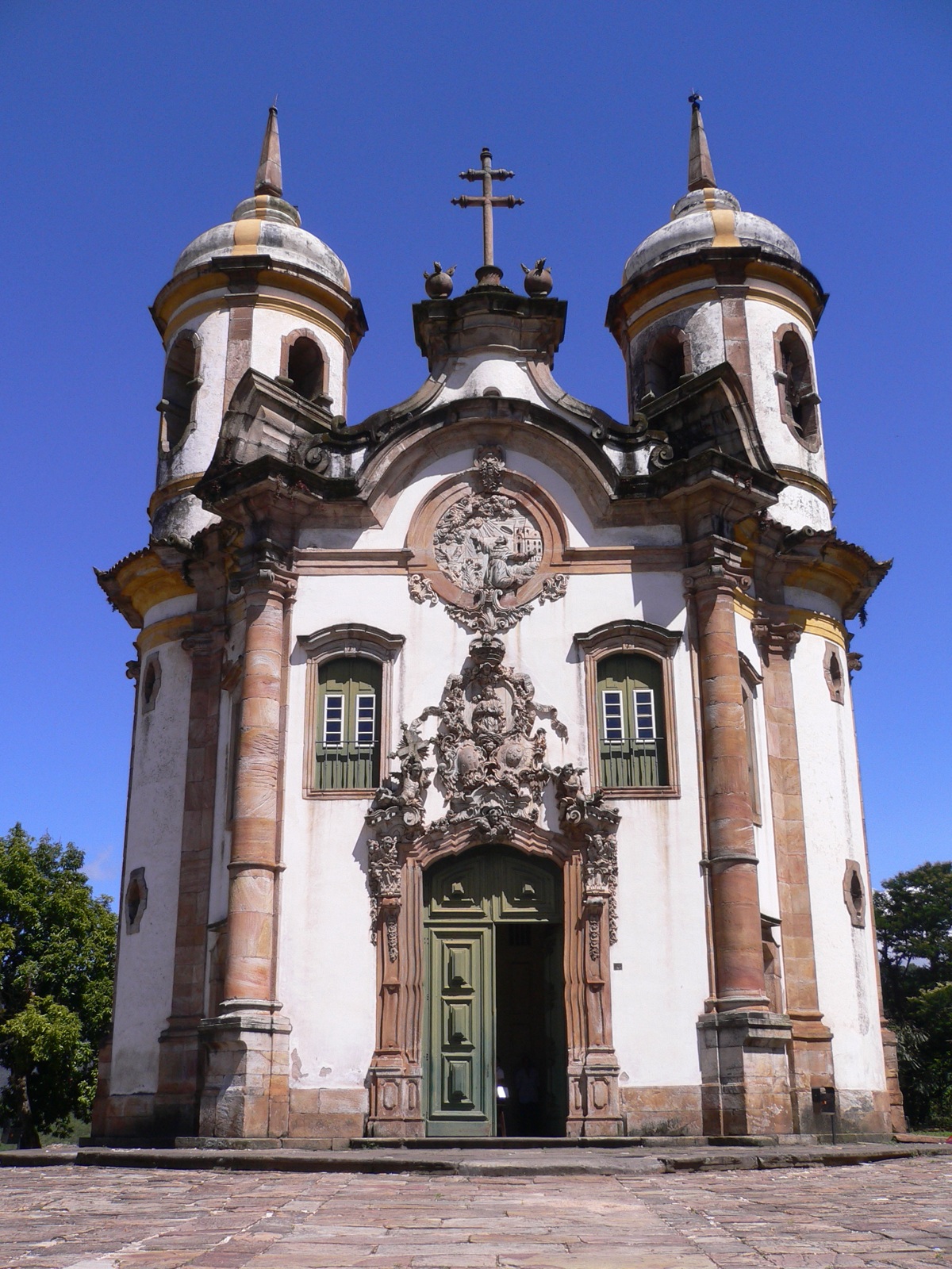Designed by Antonio Francisco Lisboa (known as Aleijadinho), Church of Saint Francis of Assisi, Ouro Preto, 1766, photo by svenwerk via flickr
