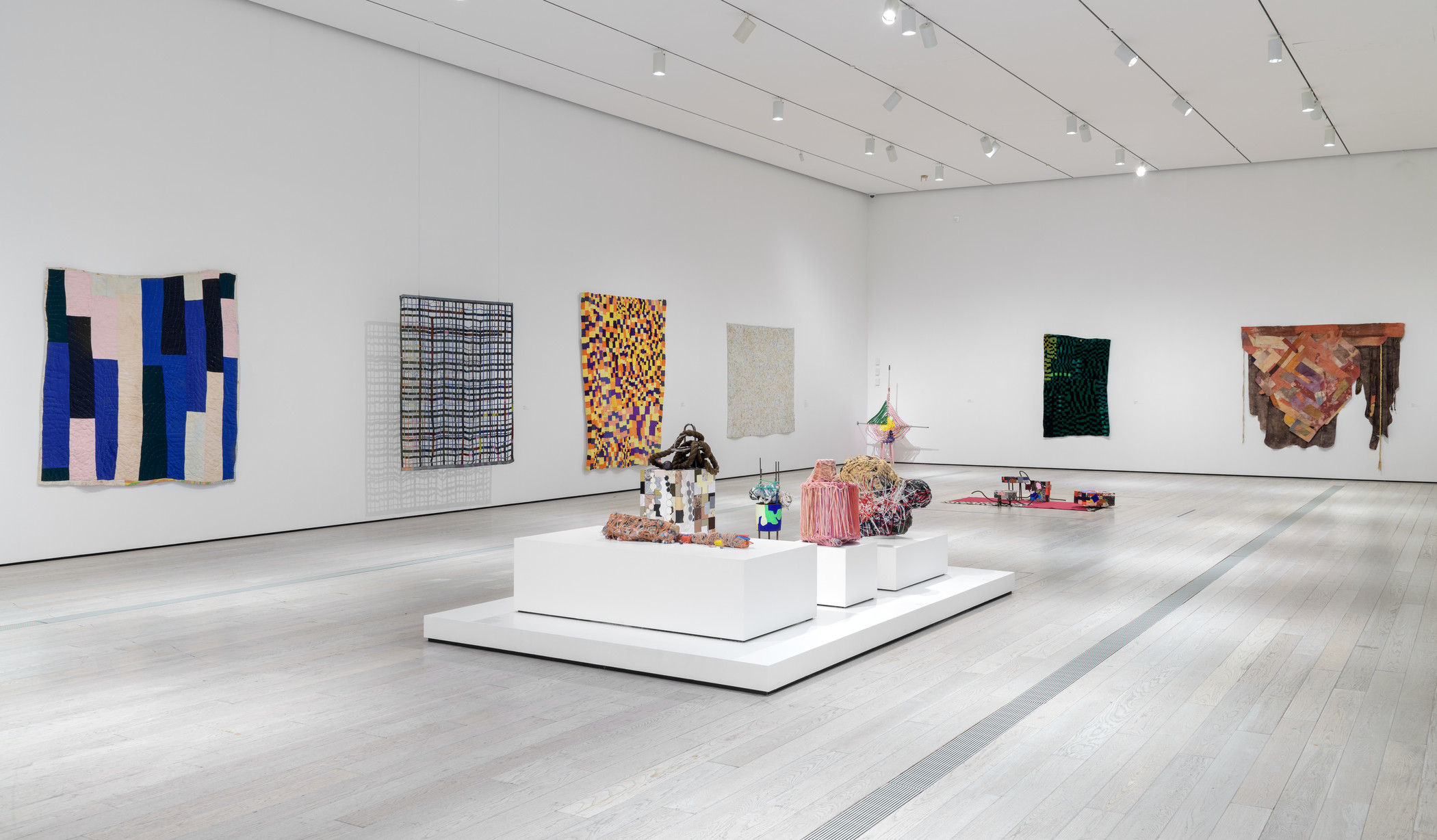 Installation photograph, Outliers and American Vanguard Art, Los Angeles County Museum of Art, November 18, 2018–March 17, 2019, photo © Museum Associates/LACMA