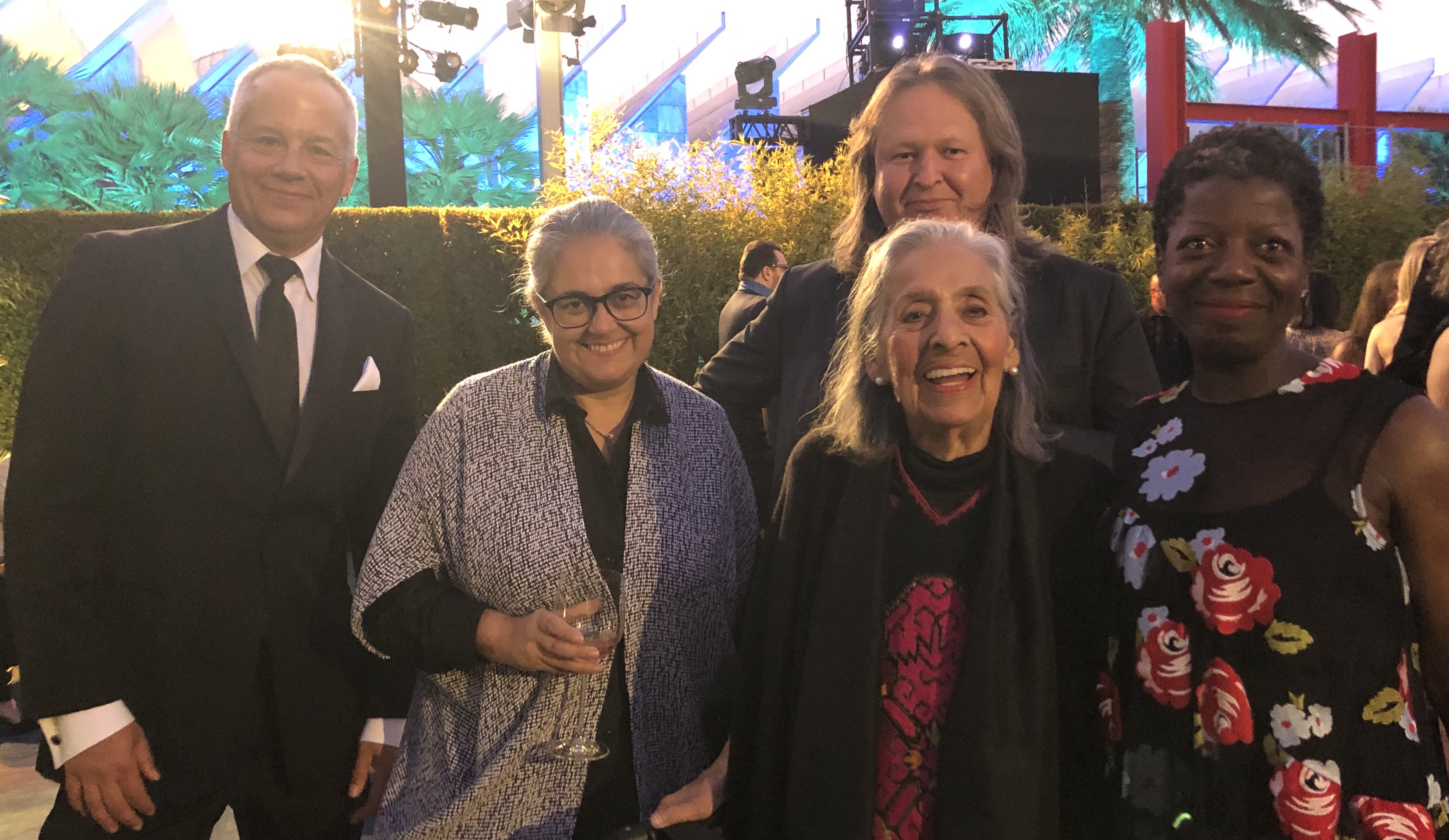 (Left to right) John Mullican, Tacita Dean, Mathew Hale, Luchita Hurtado, and Thelma Golden at the 2019 LACMA Art + Film Gala, photo by Jennifer King