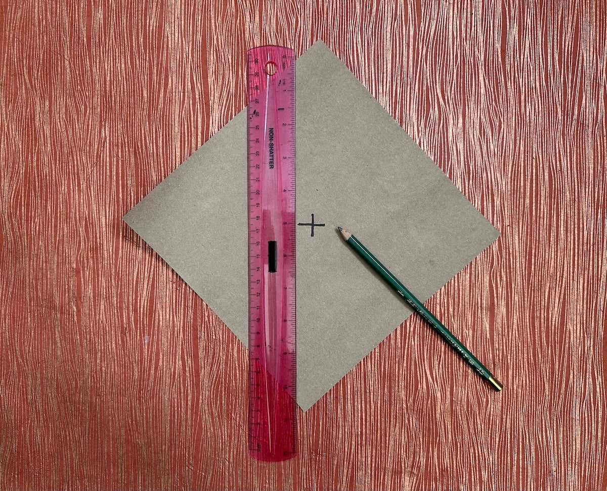 Photo © Museum Associates/LACMA, by Eszter Delgado Photo of materials