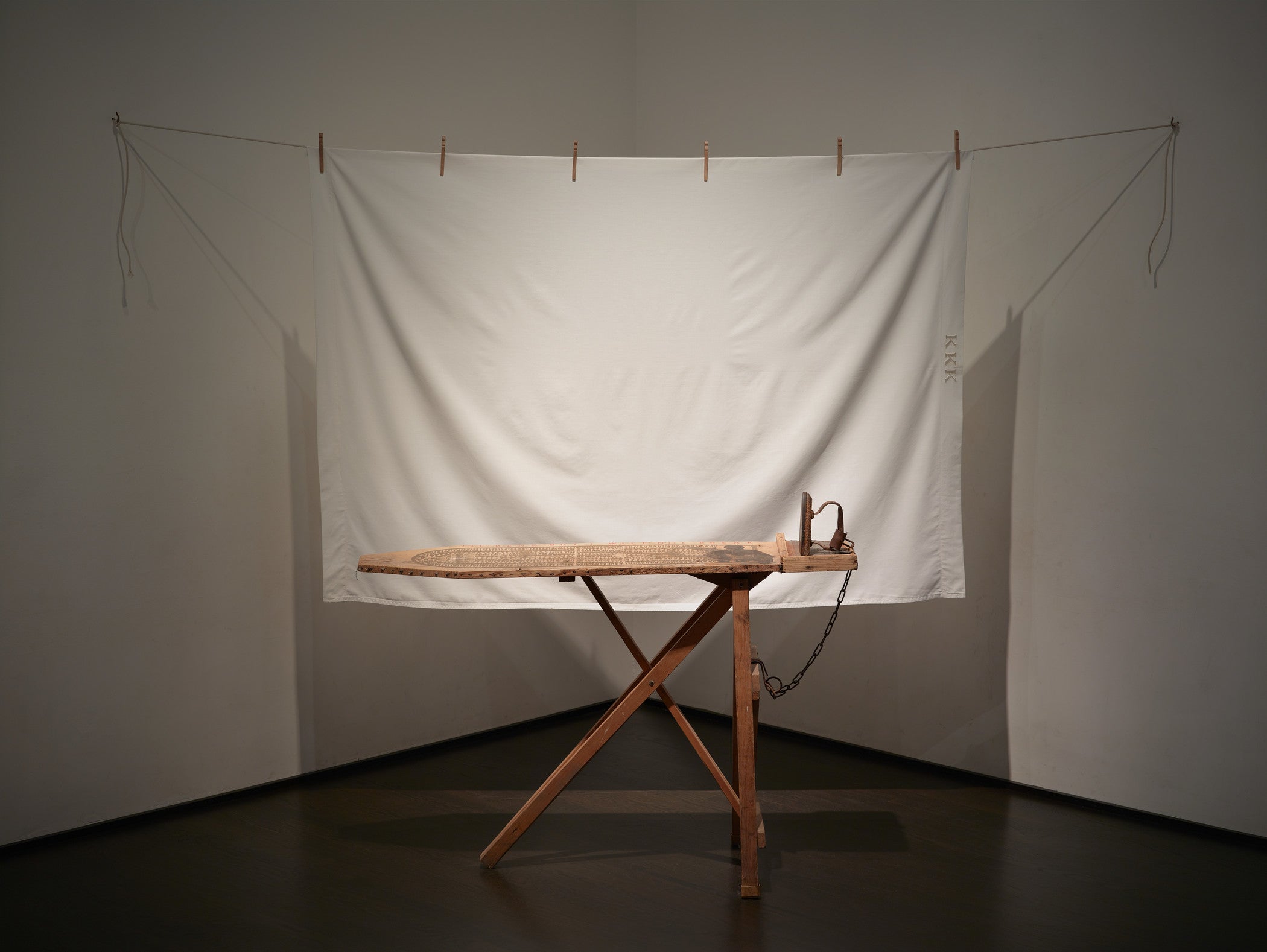 Betye Saar, I’ll Bend But I Will Not Break, 1998, Los Angeles County Museum of Art, gift of Lynda and Stewart Resnick through the 2018 Collectors Committee, © Betye Saar, courtesy of the artist and Roberts Projects, Los Angeles, photo © Museum Associates/LACMA
