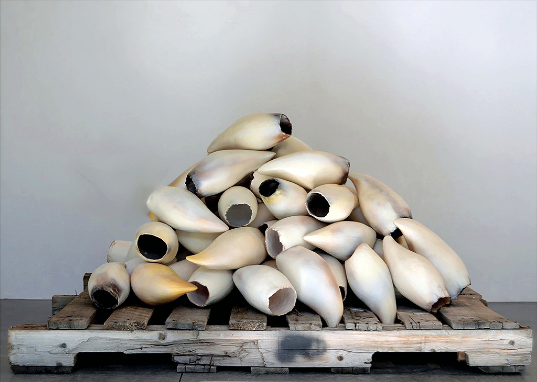 Courtney M. Leonard, BREACH #2, 2016, Shinnecock Nation, The Los Angeles County Museum of Art and Autry Museum of the American West, in honor of Dr. Loren G. Lipson and purchased jointly with funds provided by the Horiuchi Ancient Art Fund, © Courtney M. Leonard, photo courtesy of the artist