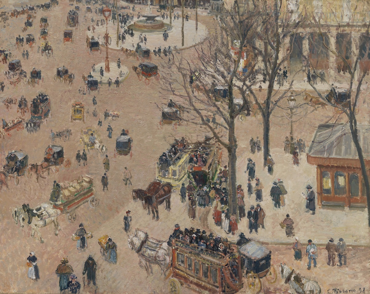 Camille Pissarro, La place du Théâtre Français, 1898, Los Angeles County Museum of Art, Mr. and Mrs. George Gard De Sylva Collection, photo © Museum Associates/LACMA Busy town scene