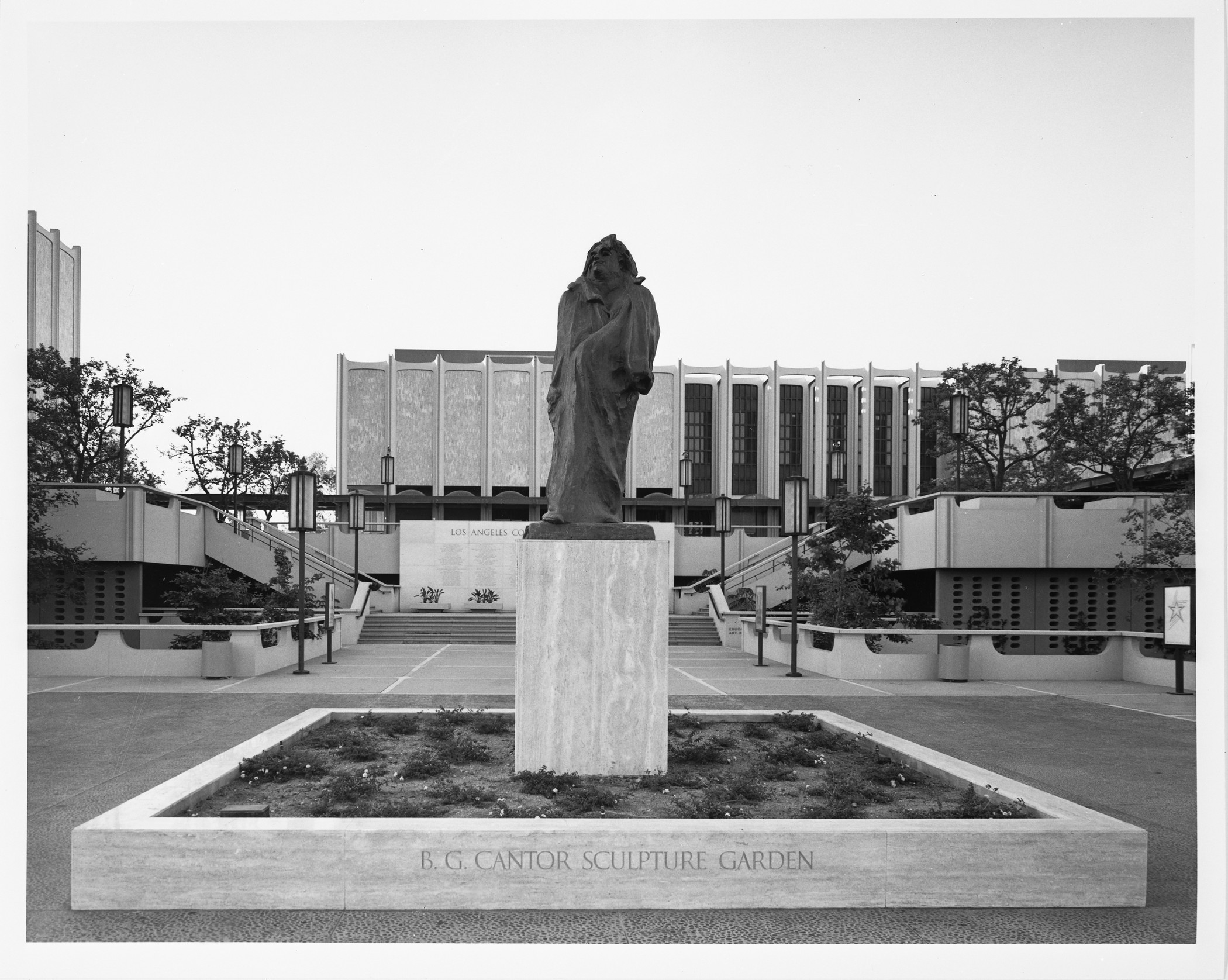 B. Gerald Cantor Sculpture Garden, at the Los Angeles County Museum of Art, 1974, photo © Museum Associates/LACMA