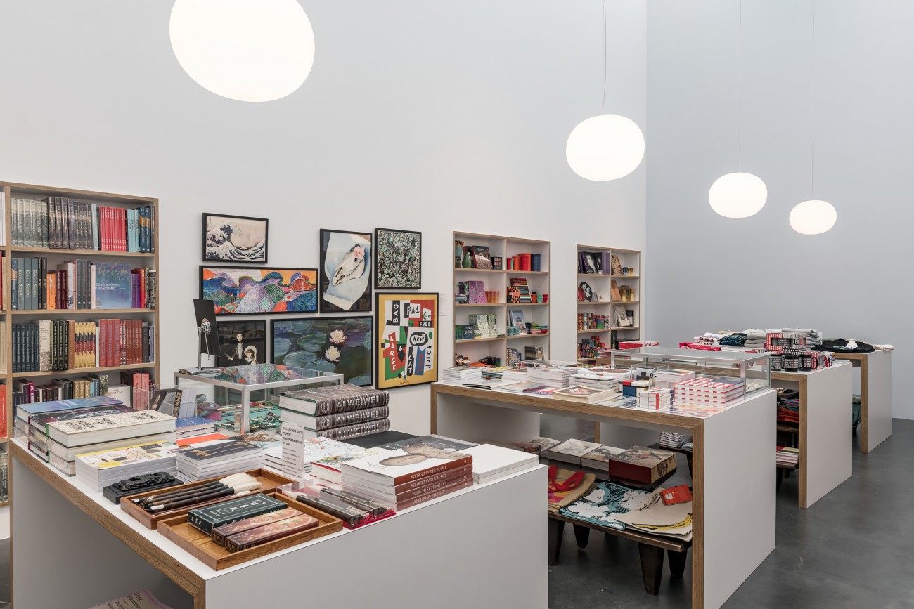 The LACMA Store, Los Angeles County Museum of Art, Resnick Pavilion, photo © Museum Associates/LACMA