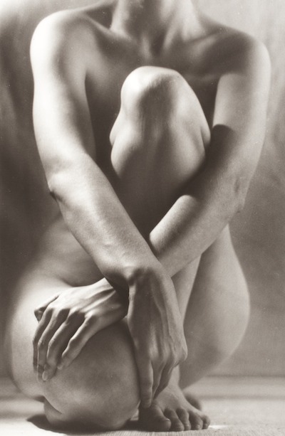 Ruth Bernhard, Classic Torso with Hands, 1962, The Marjorie and Leonard Vernon Collection, gift of the Annenberg Foundation, acquired from Carol Vernon and Robert Turbin, Ruth Bernhard Archive, Princeton University Art Museum, © Trustees of Princeton University
