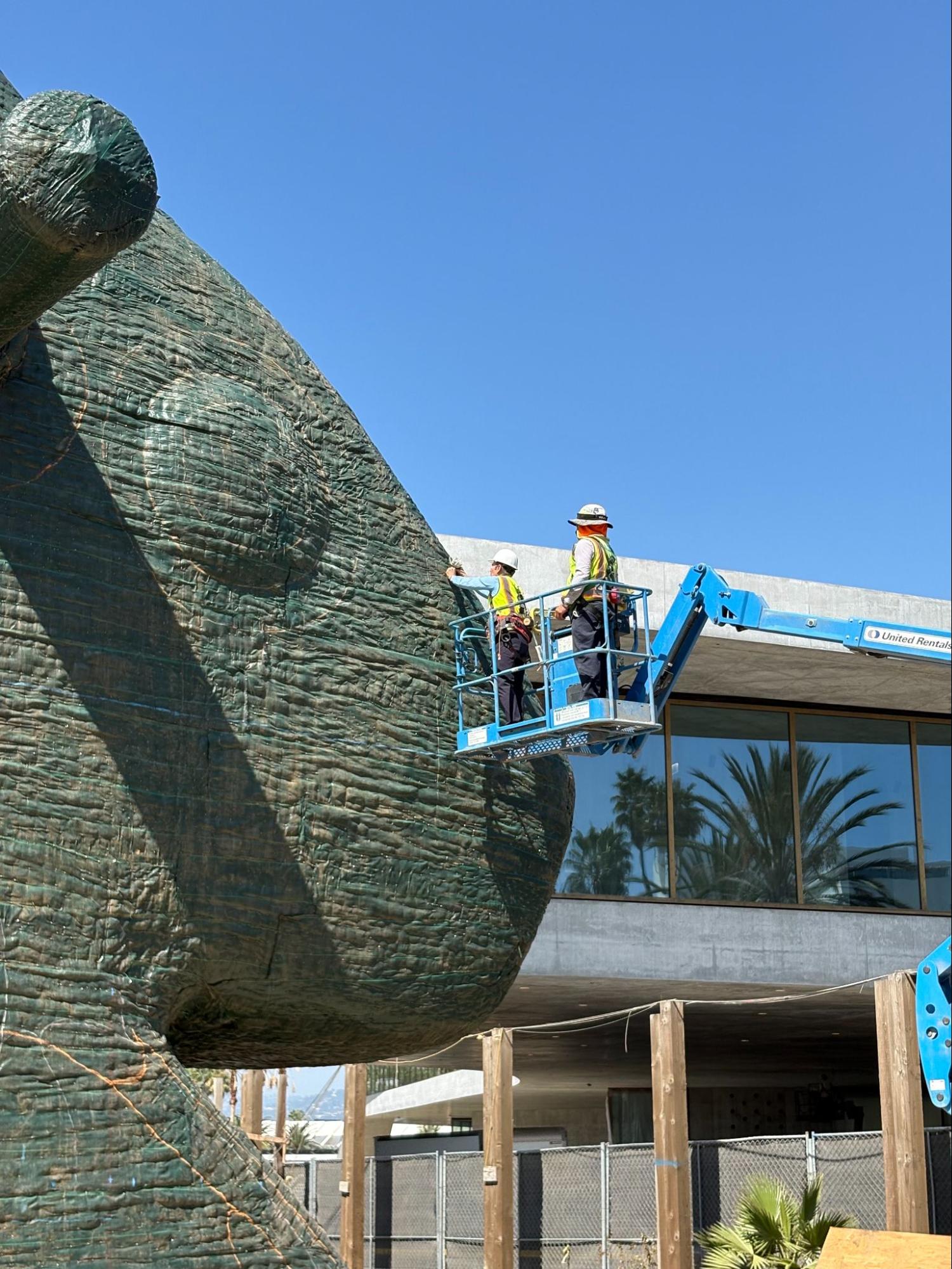 Planting Jeff Koons's “Split-Rocker” | Unframed