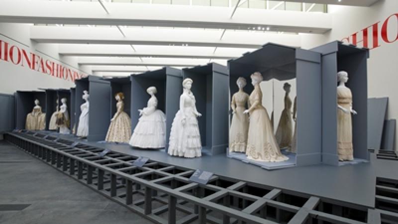 A Tale of Two Installation Designs: Fashioning Fashion in Los Angeles and Berlin