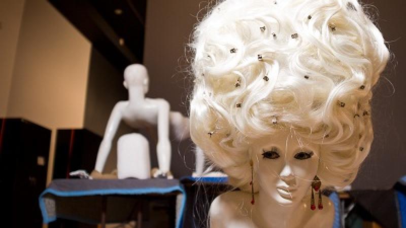 Behind the Scenes: Installing "Stanley Kubrick" 