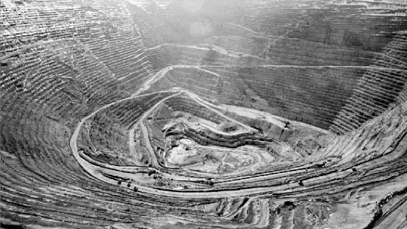 An Aerial Photographer, Two Photojournalists, and David LaChapelle Walk into a Hotel Bar . . .