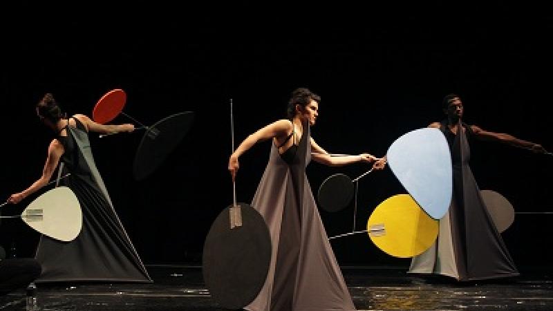  Weight Watchers: The Myth of Man vs. Machine