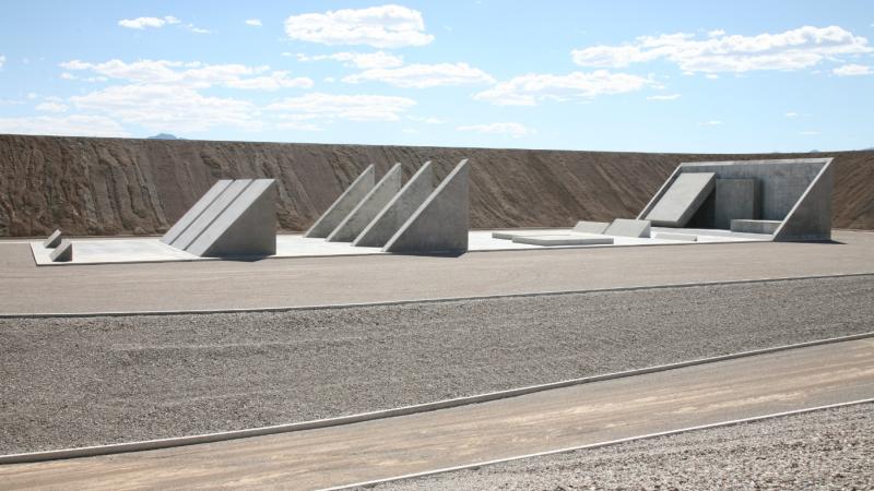 Protect Michael Heizer's "City"