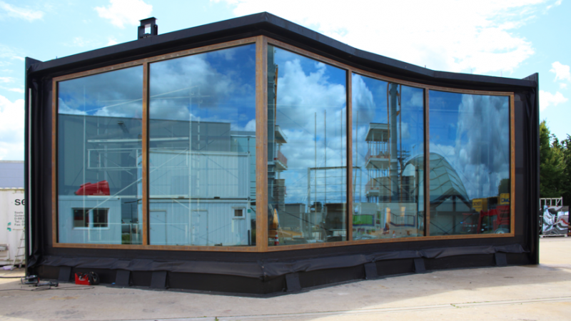 A Custom-Built Glass Façade for the David Geffen Galleries