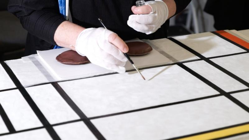 Treating Cracks on a Piet Mondrian Painting